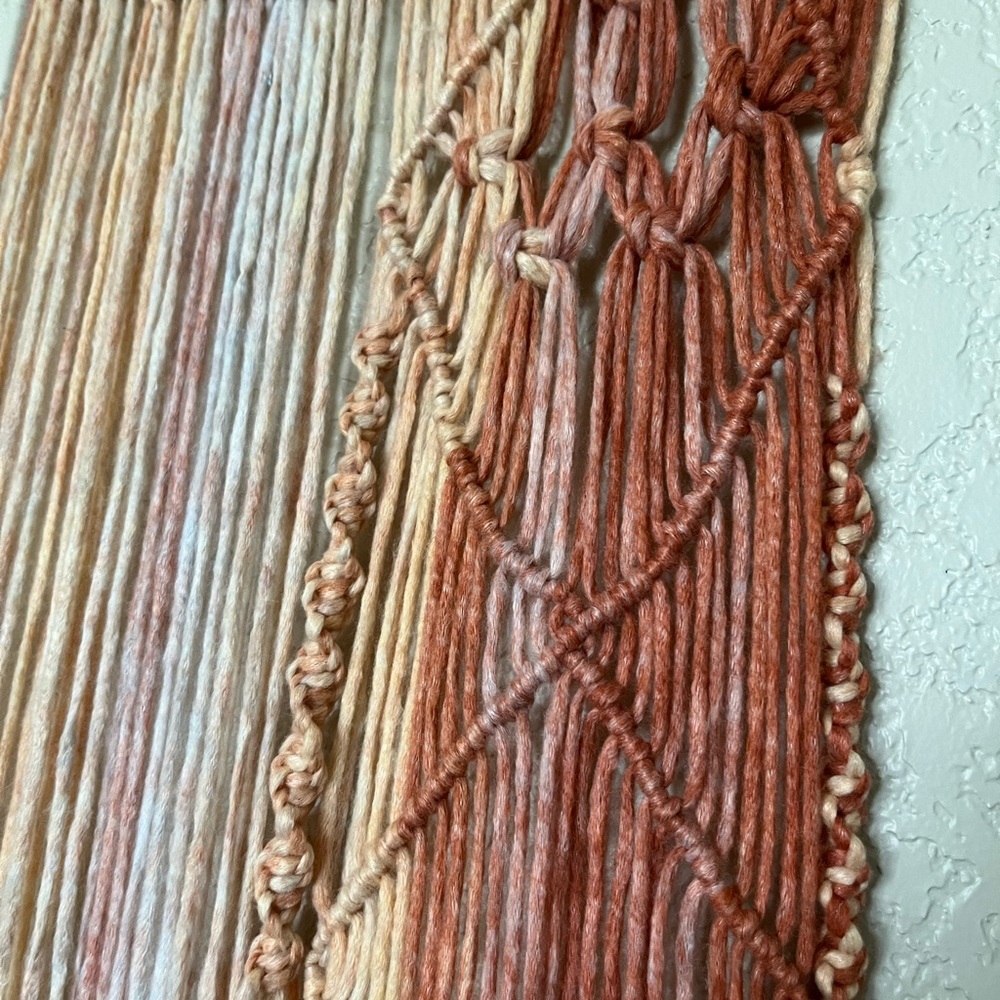 Handmade macrame wall hanging - Picture 2 of 4